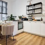 Apartment Park Avenue - Dom Mit Stil - Küche - Parkplatz - Wlan - 65 Zoll Tv - Netflix *