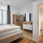 Park Avenue - Dom Mit Stil - Kueche - Parkplatz - Wlan - 65 Zoll Tv - Netflix Köln