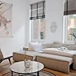 Park Avenue - Dom Mit Stil - Kueche - Parkplatz - Wlan - 65 Zoll Tv - Netflix Lägenhet Köln