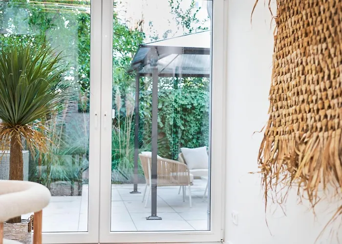 Park Avenue - Dom Mit Stil - Kueche - Parkplatz - Wlan - 65 Zoll Tv - Netflix Cologne