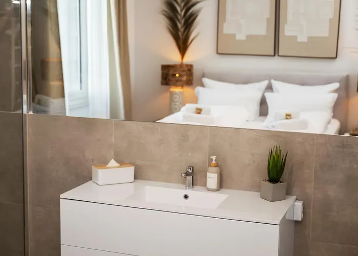 Park Avenue - Dom Mit Stil - Kueche - Parkplatz - Wlan - 65 Zoll Tv - Netflix Apartment *