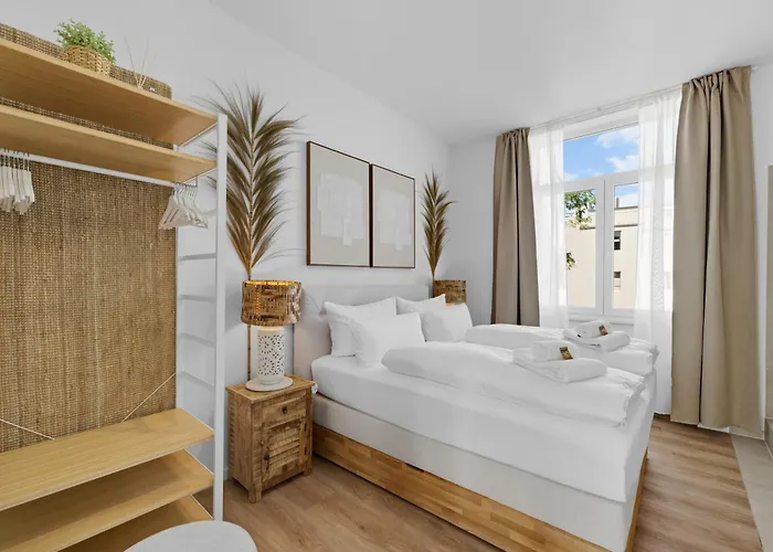 Park Avenue - Dom Mit Stil - Kueche - Parkplatz - Wlan - 65 Zoll Tv - Netflix Cologne