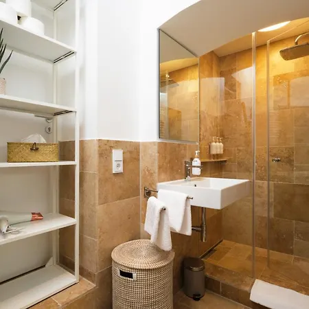 Park Avenue - Dom Mit Stil - Küche - Parkplatz - Wlan - 65 Zoll Tv - Netflix Apartment