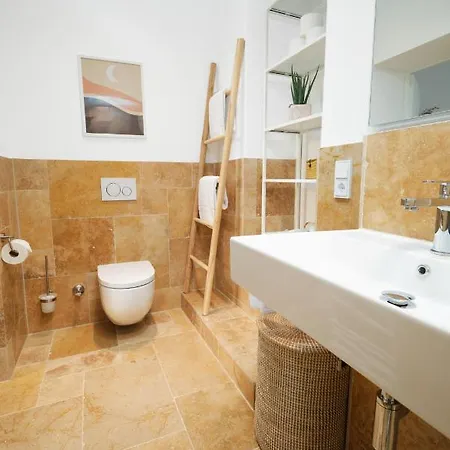 Park Avenue - Dom Mit Stil - Kueche - Parkplatz - Wlan - 65 Zoll Tv - Netflix *