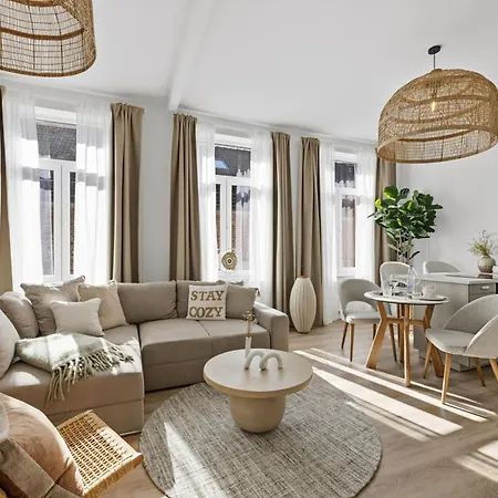 Park Avenue - Dom Mit Stil - Kueche - Parkplatz - Wlan - 65 Zoll Tv - Netflix شقة *