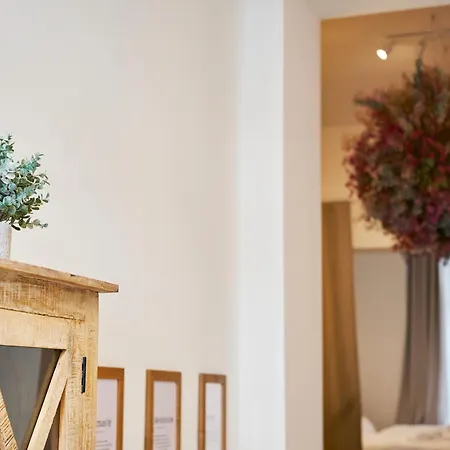 Apartment Park Avenue - Dom Mit Stil - Küche - Parkplatz - Wlan - 65 Zoll Tv - Netflix Köln