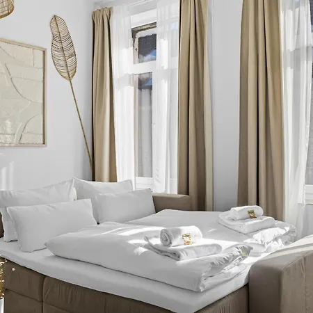 Park Avenue - Dom Mit Stil - Kueche - Parkplatz - Wlan - 65 Zoll Tv - Netflix كولونيا