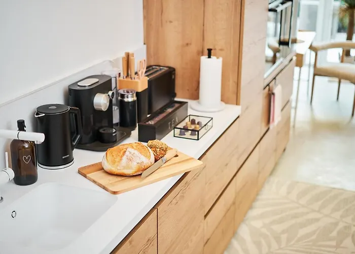 Park Avenue - Dom Mit Stil - Küche - Parkplatz - Wlan - 65 Zoll Tv - Netflix * Köln