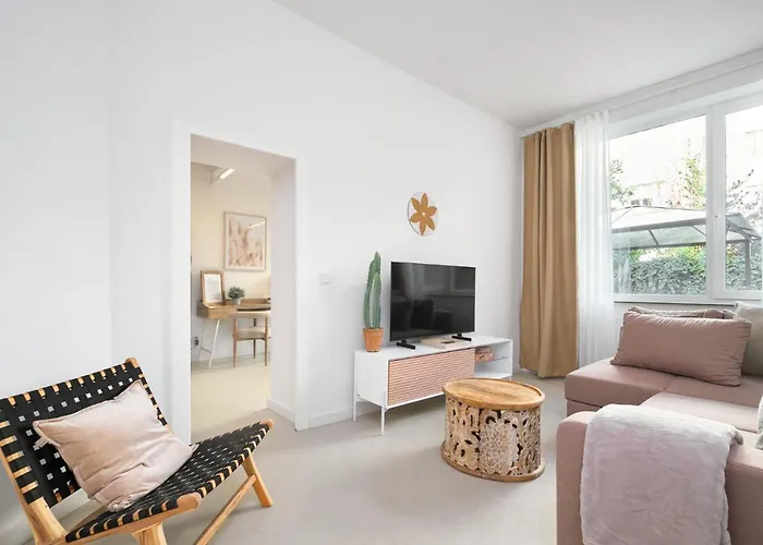 Apartment Park Avenue - Dom Mit Stil - Küche - Parkplatz - Wlan - 65 Zoll Tv - Netflix Köln