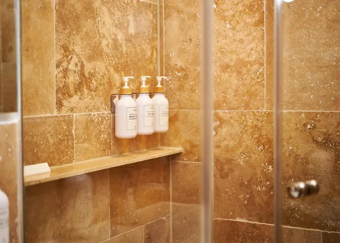 Park Avenue - Dom Mit Stil - Kueche - Parkplatz - Wlan - 65 Zoll Tv - Netflix