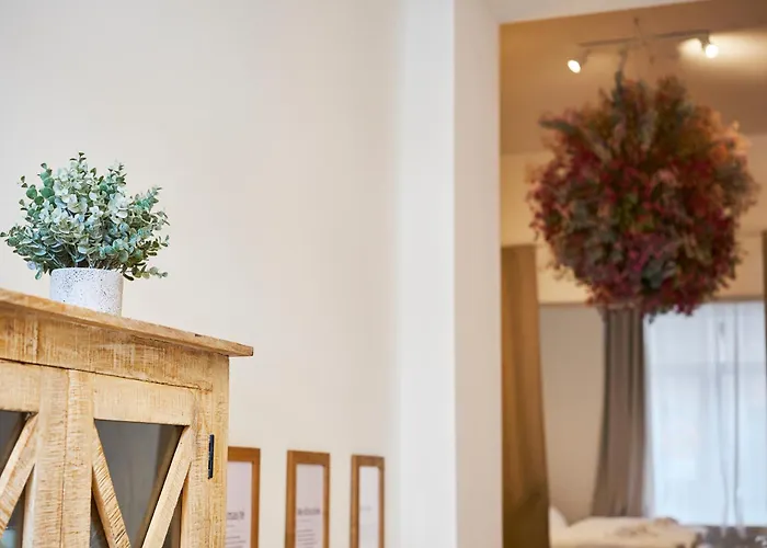 Διαμέρισμα Park Avenue - Dom Mit Stil - Kueche - Parkplatz - Wlan - 65 Zoll Tv - Netflix Κολωνία