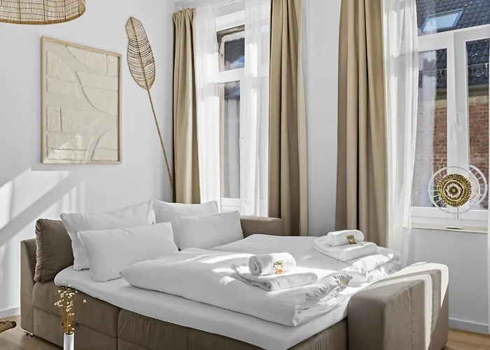 Park Avenue - Dom Mit Stil - Kueche - Parkplatz - Wlan - 65 Zoll Tv - Netflix Κολωνία