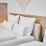 Park Avenue - Dom Mit Stil - Kueche - Parkplatz - Wlan - 65 Zoll Tv - Netflix * ケルン