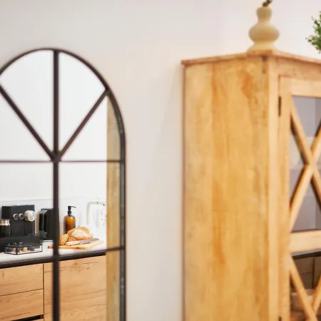 Park Avenue - Dom Mit Stil - Kueche - Parkplatz - Wlan - 65 Zoll Tv - Netflix 쾰른