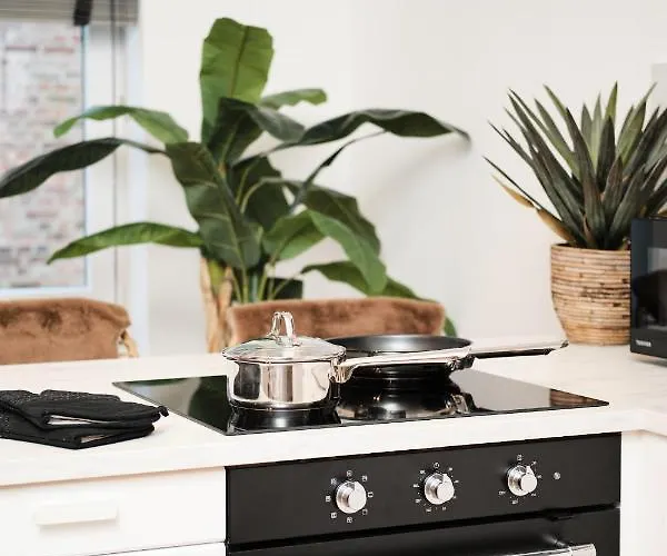 Park Avenue - Dom Mit Stil - Kueche - Parkplatz - Wlan - 65 Zoll Tv - Netflix 아파트