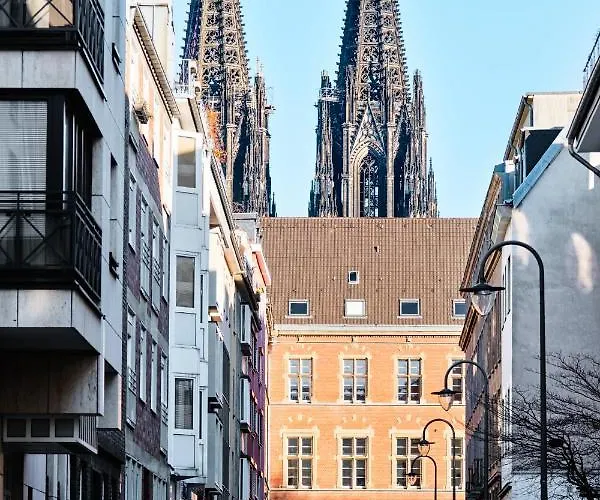 Park Avenue - Dom Mit Stil - Kueche - Parkplatz - Wlan - 65 Zoll Tv - Netflix * Cologne