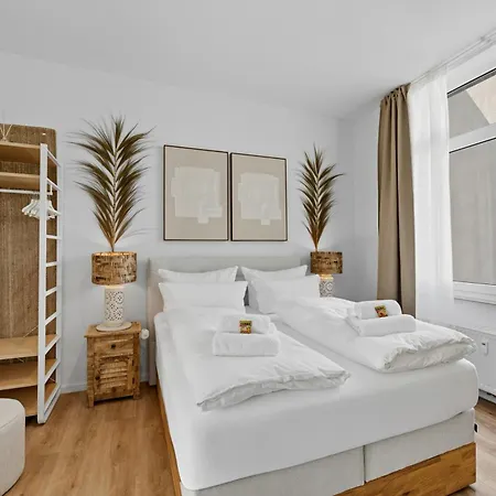 Park Avenue - Dom Mit Stil - Kueche - Parkplatz - Wlan - 65 Zoll Tv - Netflix Апартаменты Кёльн