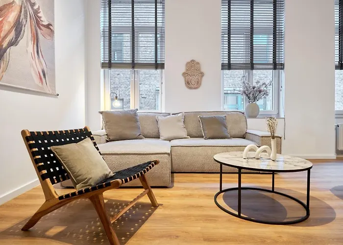 アパート Park Avenue - Dom Mit Stil - Kueche - Parkplatz - Wlan - 65 Zoll Tv - Netflix