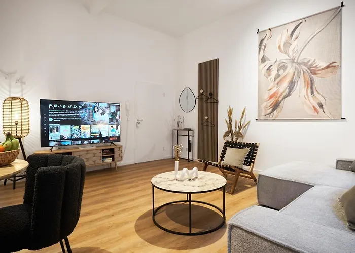 Park Avenue - Dom Mit Stil - Kueche - Parkplatz - Wlan - 65 Zoll Tv - Netflix ケルン
