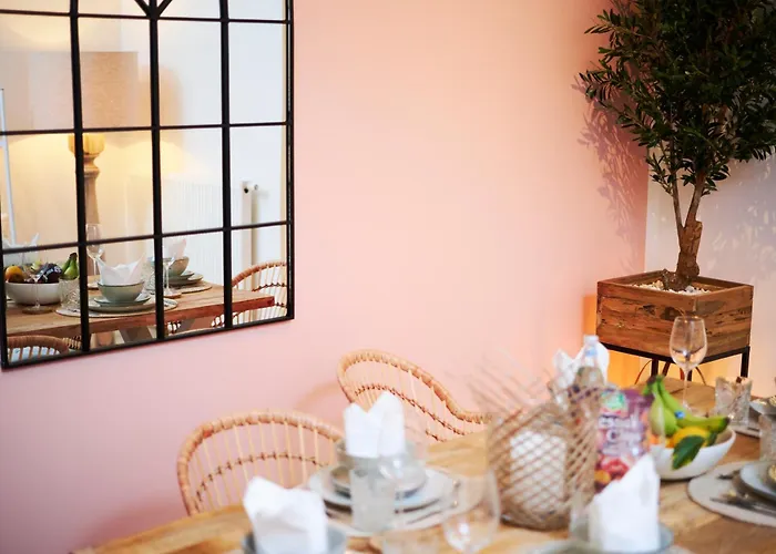 Park Avenue - Dom Mit Stil - Kueche - Parkplatz - Wlan - 65 Zoll Tv - Netflix アパート